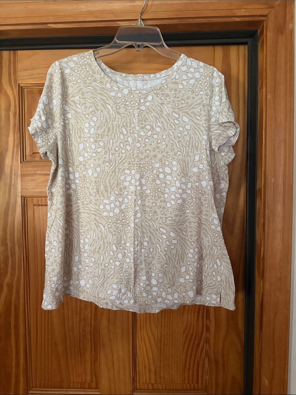 Belle by Kim Gravel Beige and White Animal-Print Short Sleeve Tee
